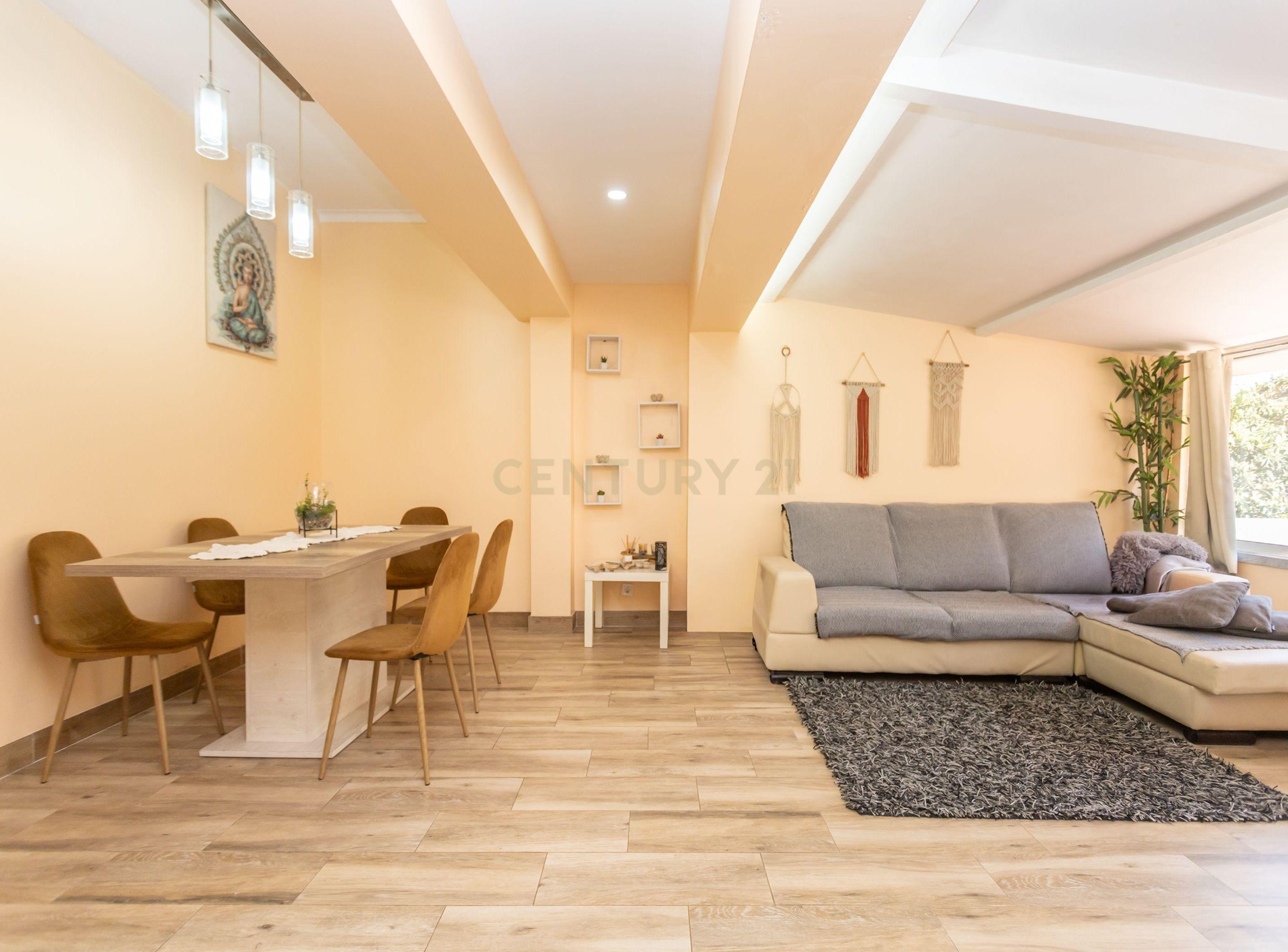 Fotografia 12 de Apartamento T2(+1) Renovado com Logradouro de 100m² – Pronto a Habitar (Mobilado e Equipado) em Paio Pires - Oportunidade Única!