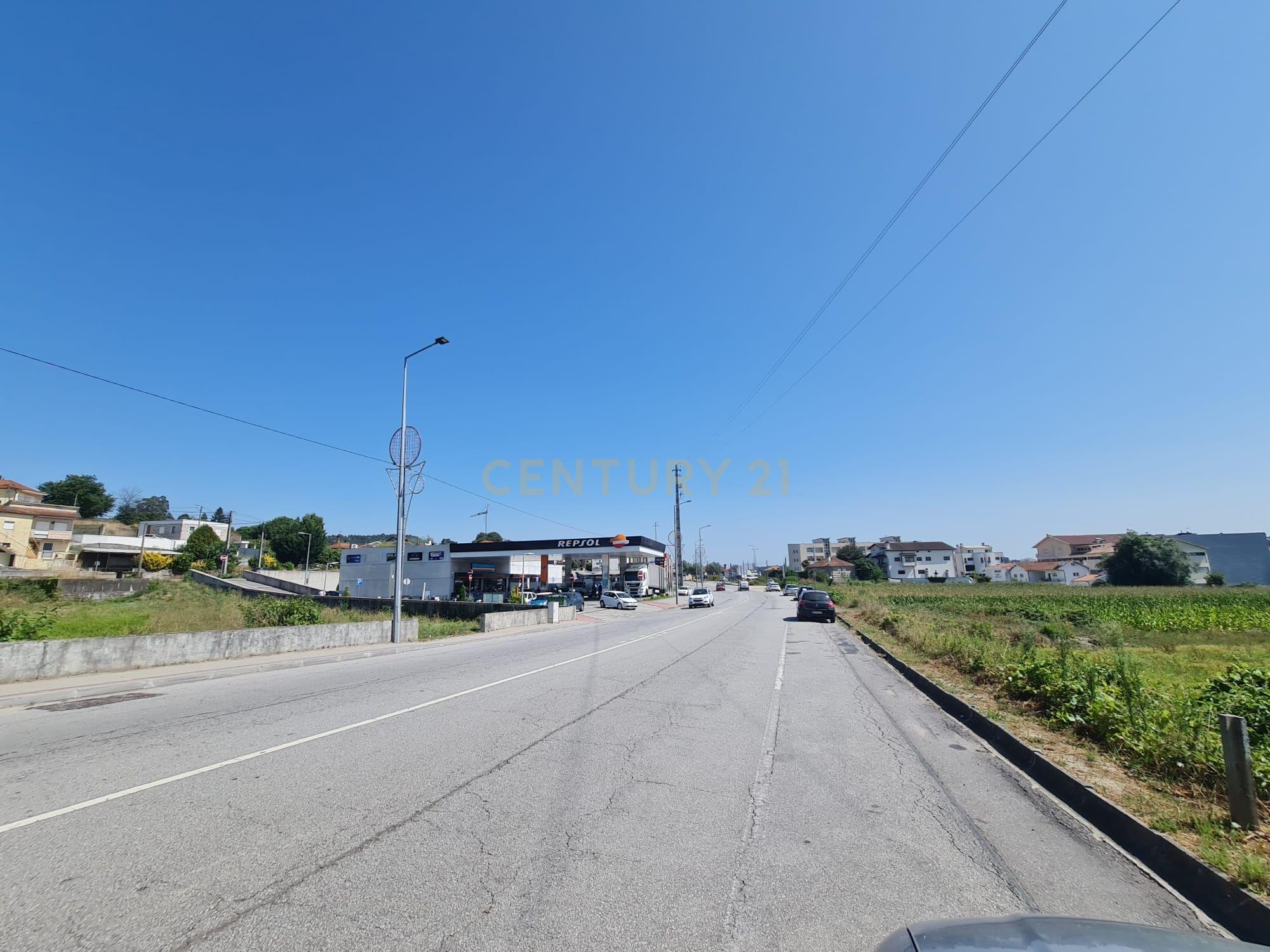 LOTES DE TERRENO PARA CONSTRUÇÃO GANDRA JUNTO AO NOVO PARQUE DA CIDADE, REPSOL, JUNTA DE FREGUESIA, GINÁSIO CHILL OUT E FACULDADE CESPU - Image 13