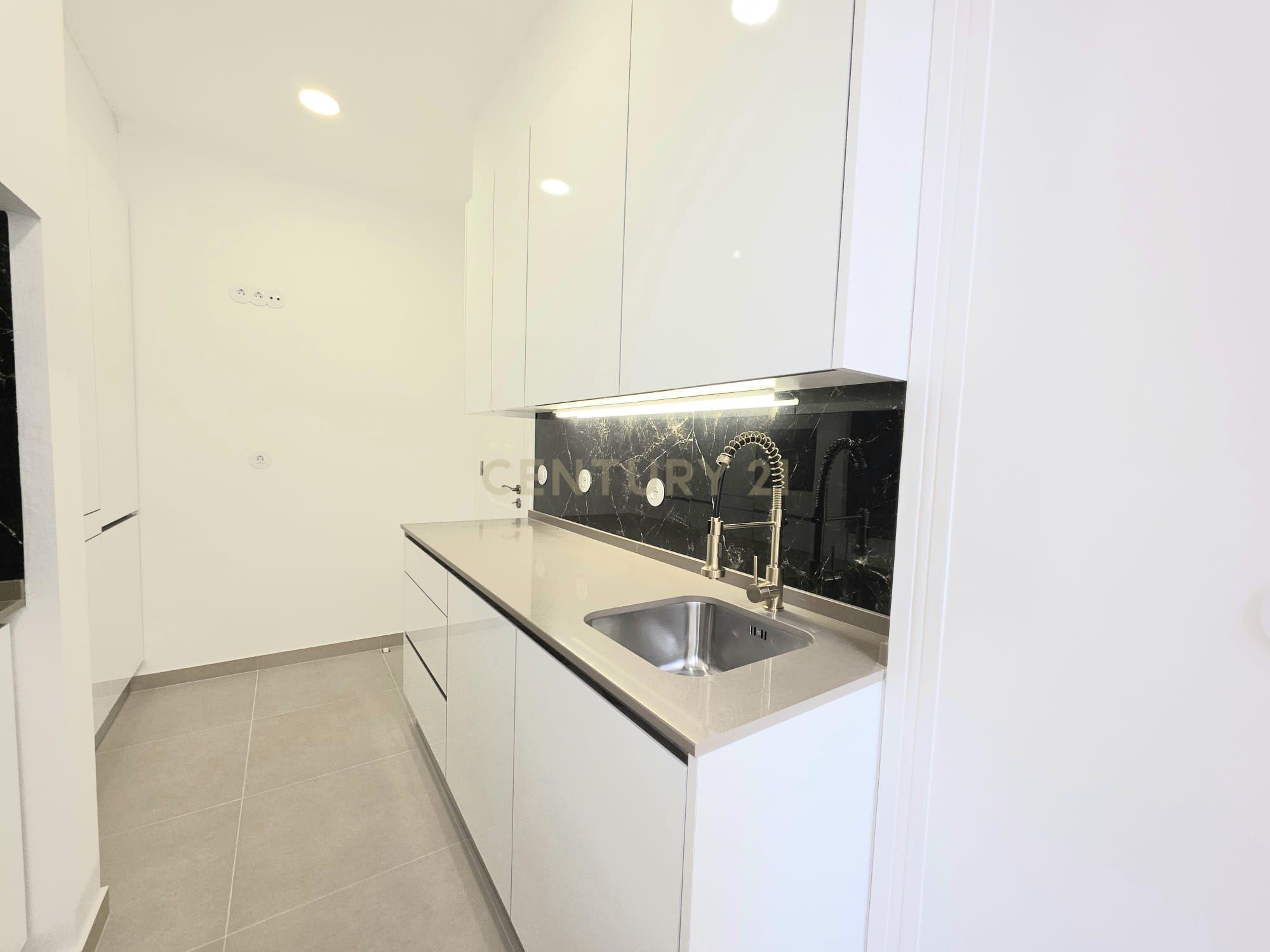 Fotografia 3 de Apartamento T3  Renovado na Penha de França, Lisboa
