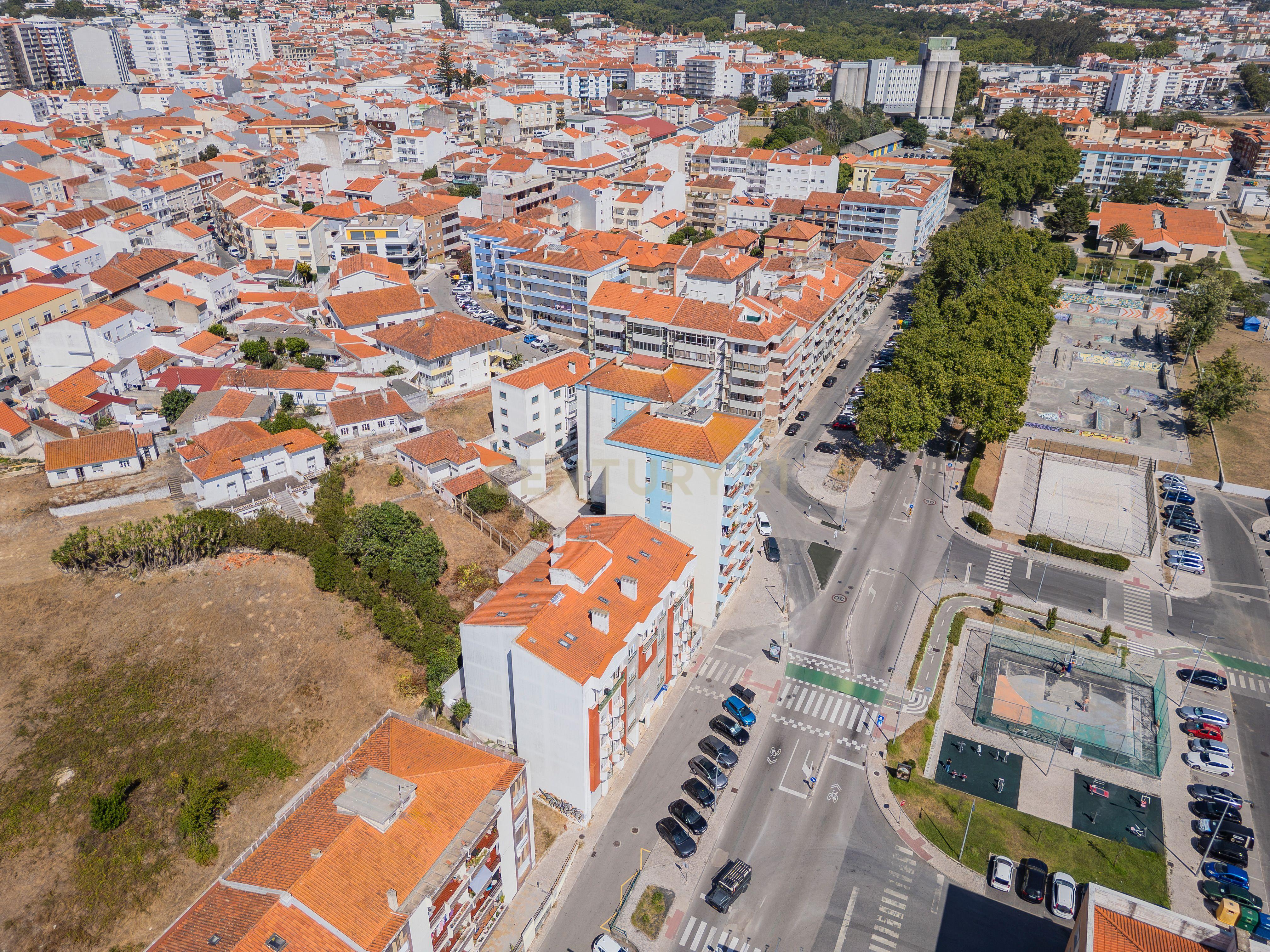 Fotografia 9 de Oportunidade de Investimento T3 junto ao Ensino Superior | Caldas da Rainha