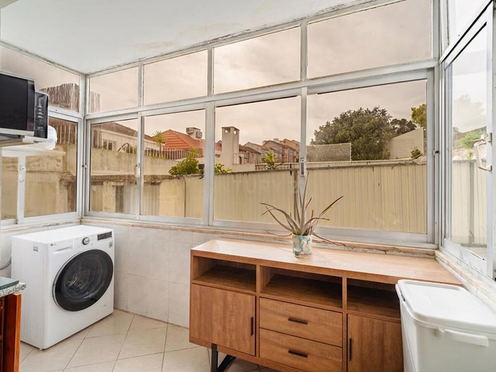 Apartamento T2 em Cacilhas – Excelente Localização - Image 13