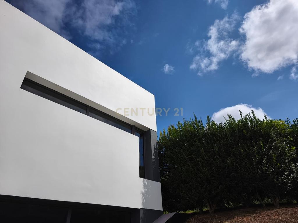 Moradia de Luxo com vista Mar em São Miguel, Açores - Image 7