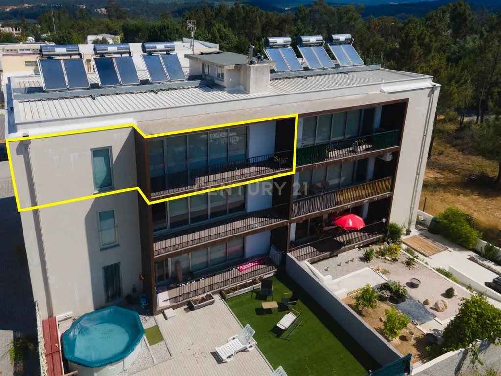 Apartamento T3 Moderno | 142 m² | Com Garagem | Construção de 2022 | Arganil - Image 1