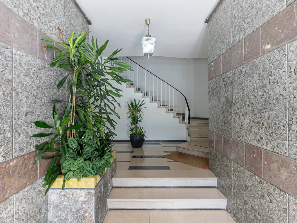 T2+1 com varanda e excelente localização junto à Quinta do Covelo | Paranhos - Image 14