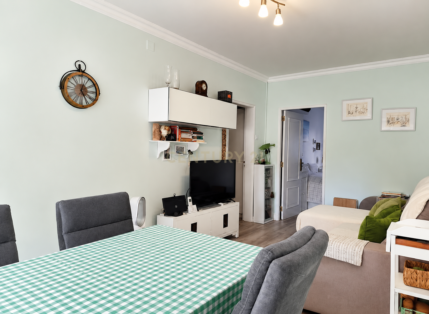 Fotografia 7 de Apartamento T3+1 Renovado com 2 Casas de Banho | Olivais, Lisboa