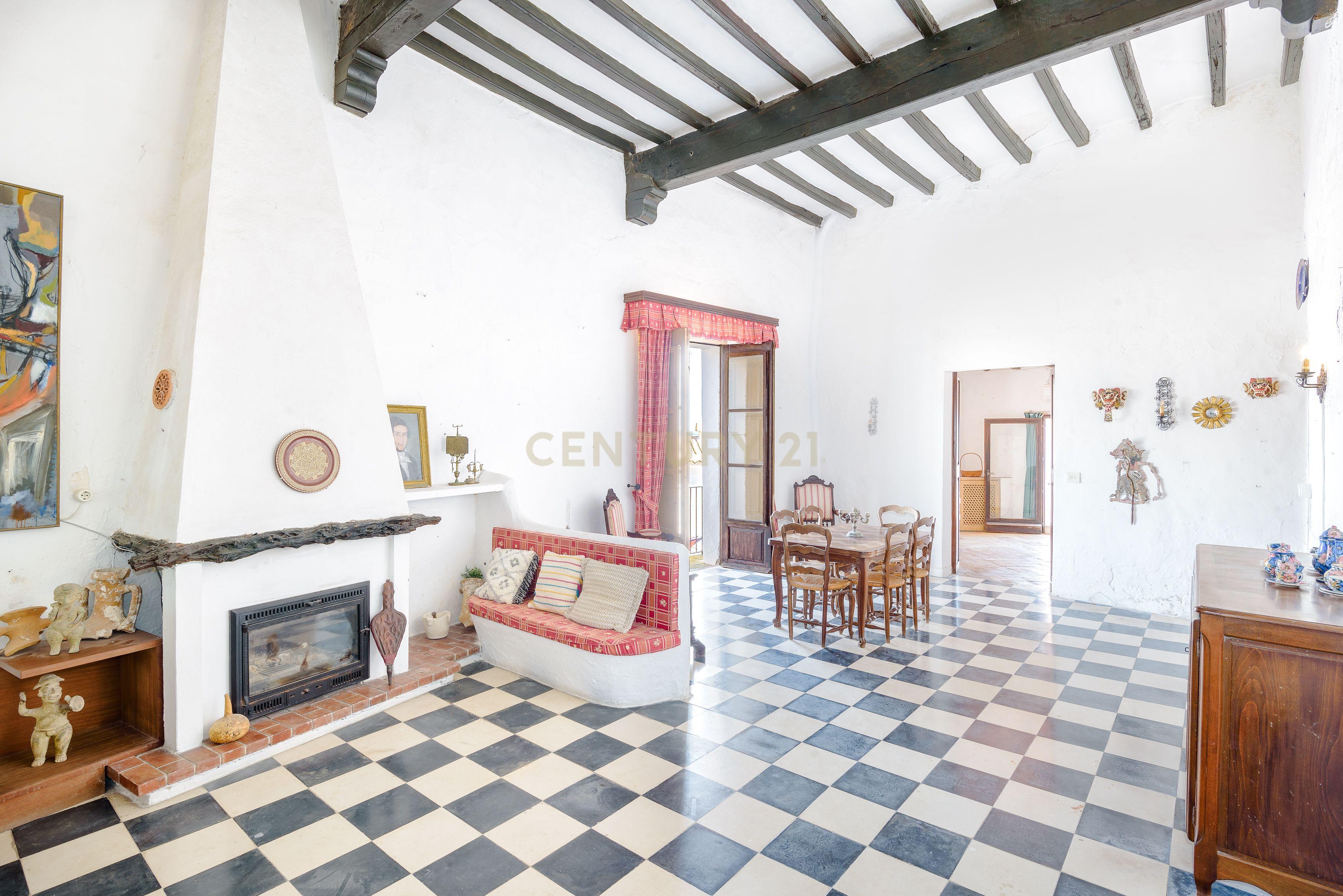 À venda: Casa histórica com grande potencial em Dalt Vila – Ibiza - Image 11