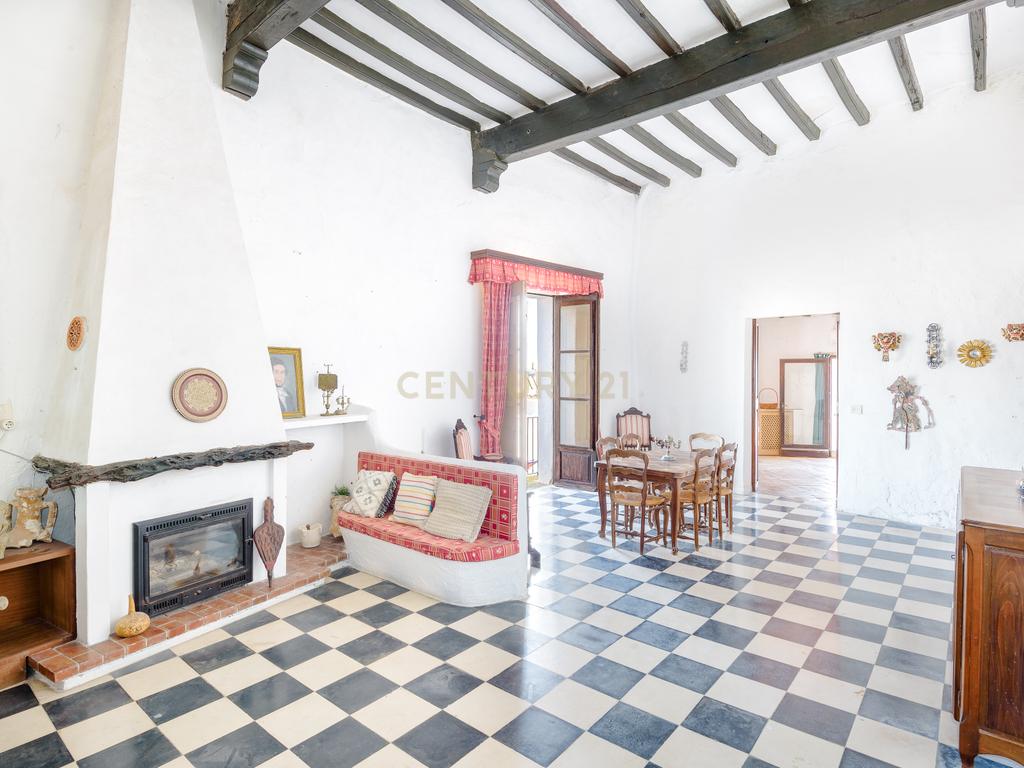 À venda: Casa histórica com grande potencial em Dalt Vila – Ibiza - Image 11