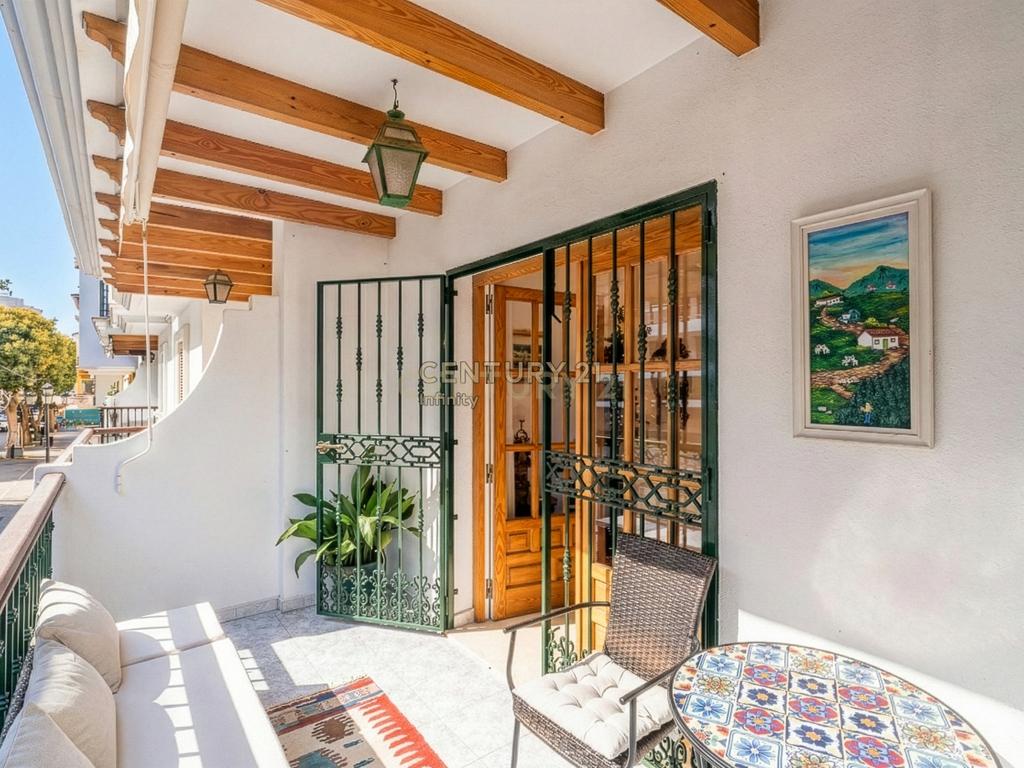 Moderno piso en Torremolinos, Málaga con vistas a la ciudad