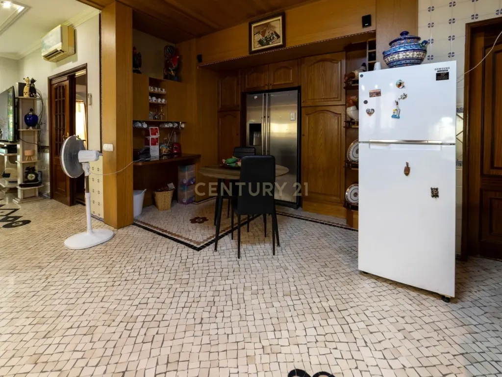 Moradia T3 no Jardim de Cima - Santarém - Image 9
