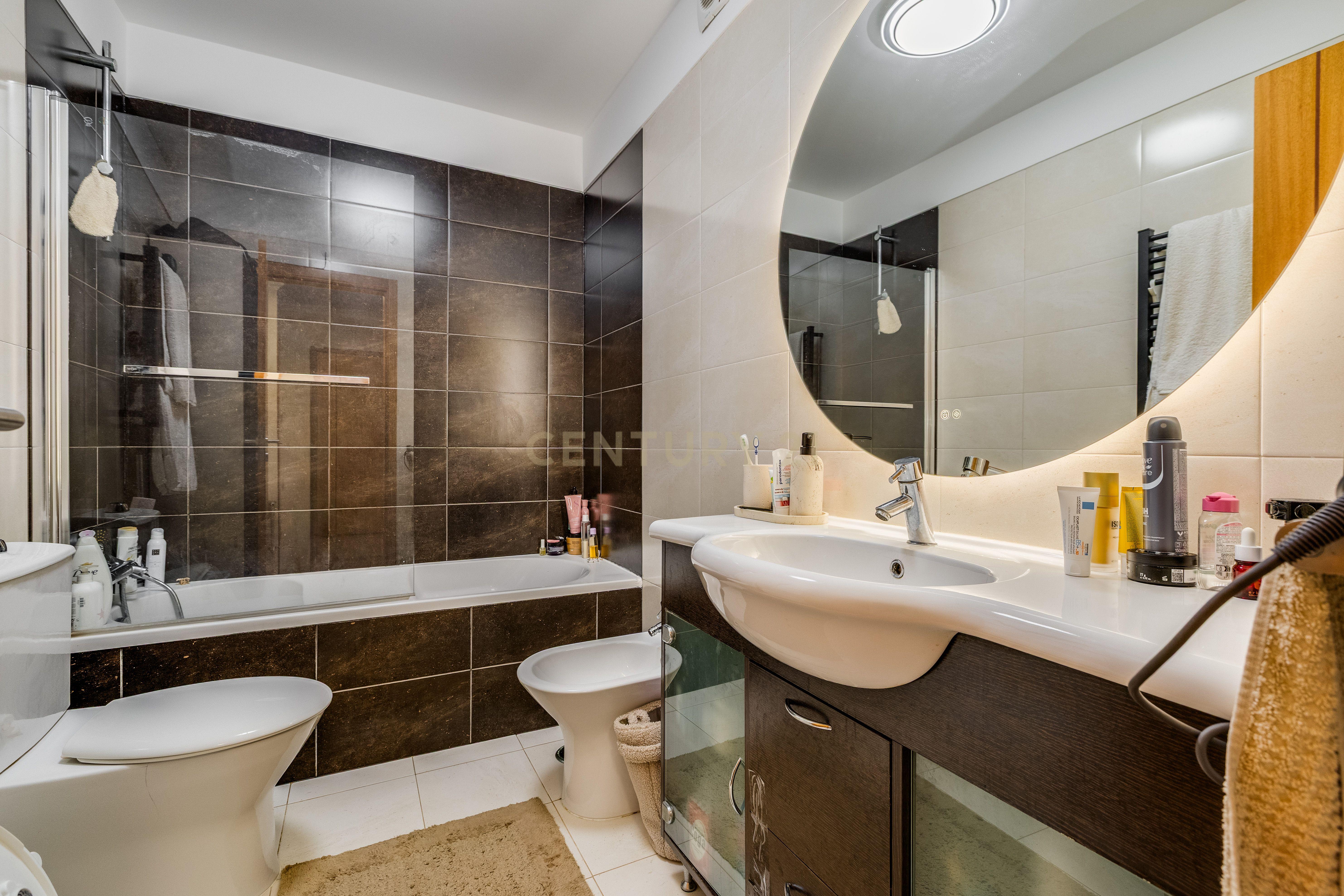 Fotografia 7 de APARTAMENTO T1 COM CAVE  | MONTENEGRO 77,72m2