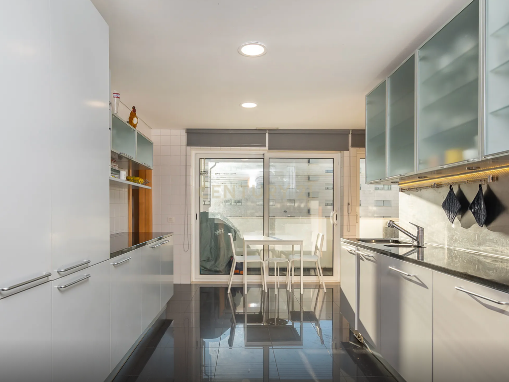 Apartamento T4 no Parque das Nações para arrendamento - Centralidade e Qualidade de Vida - Image 5