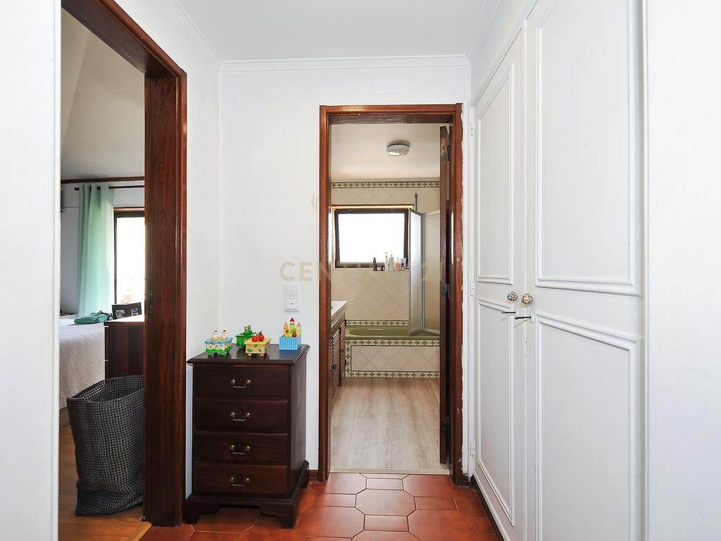 Duplex Parede-Maristas - Image 16