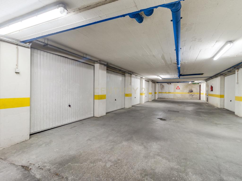 Apartamento T3 com Terraço e Acessibilidade em Amadora - Image 7