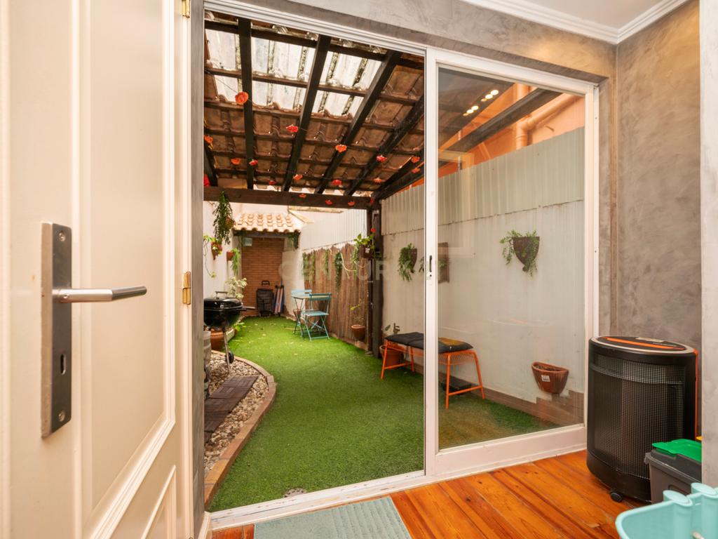 Apartamento T3 com terraço na Graça - Image 29