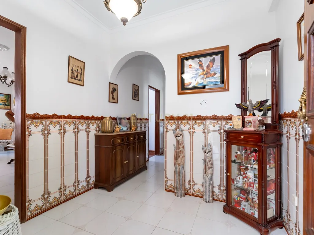 Apartamento de 4 assoalhadas Baixa da Banheira - Image 11