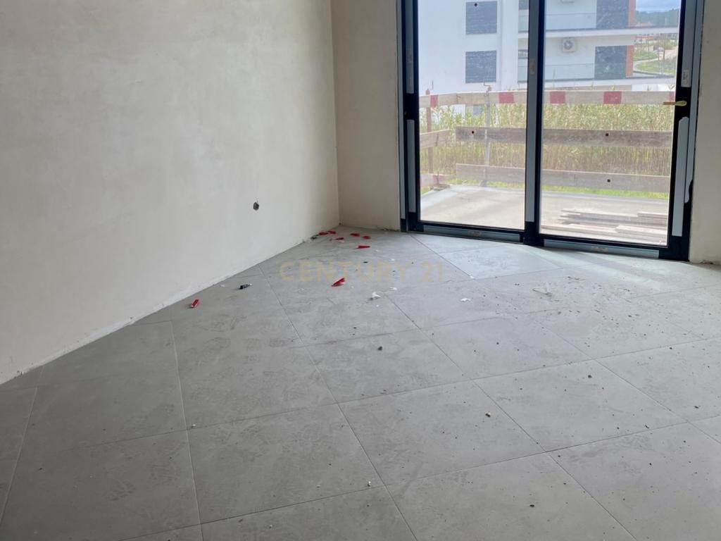 Apartamento T2 em, Nazaré com piscina num condomínio fechado em construção - Image 9