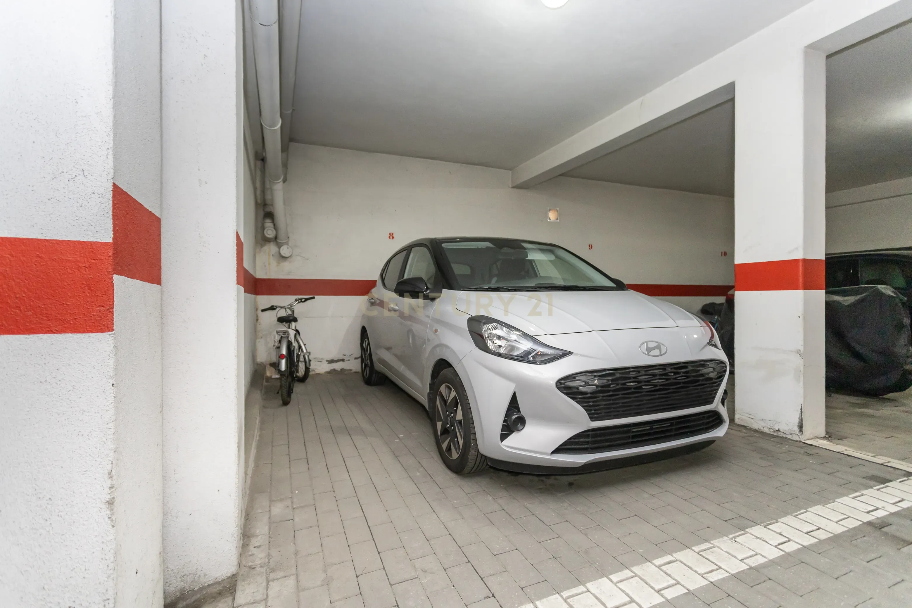 Apartamento T3 com Garagem e Boa Exposição Solar - Pinhal Novo - Image 16