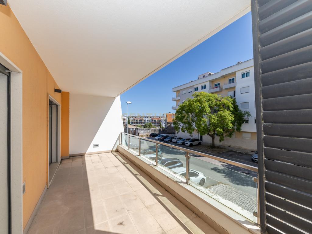 Apartamento T3 Com Box - Varandas Montijo - Image 15
