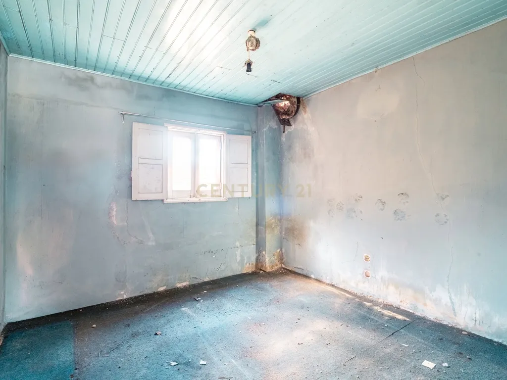 Moradia T7 com Enorme Potencial em Lote Total de 5.611 m² - Image 15