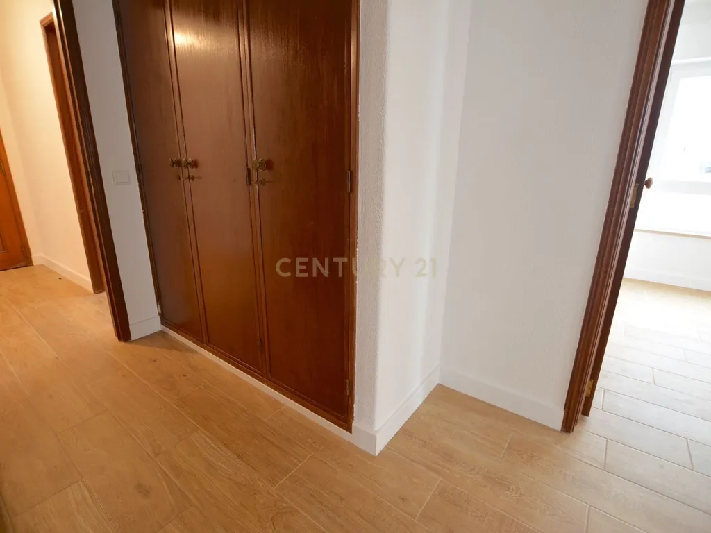 Apartamento T3 para Arrendamento no Centro de Caldas da Rainha - Image 20