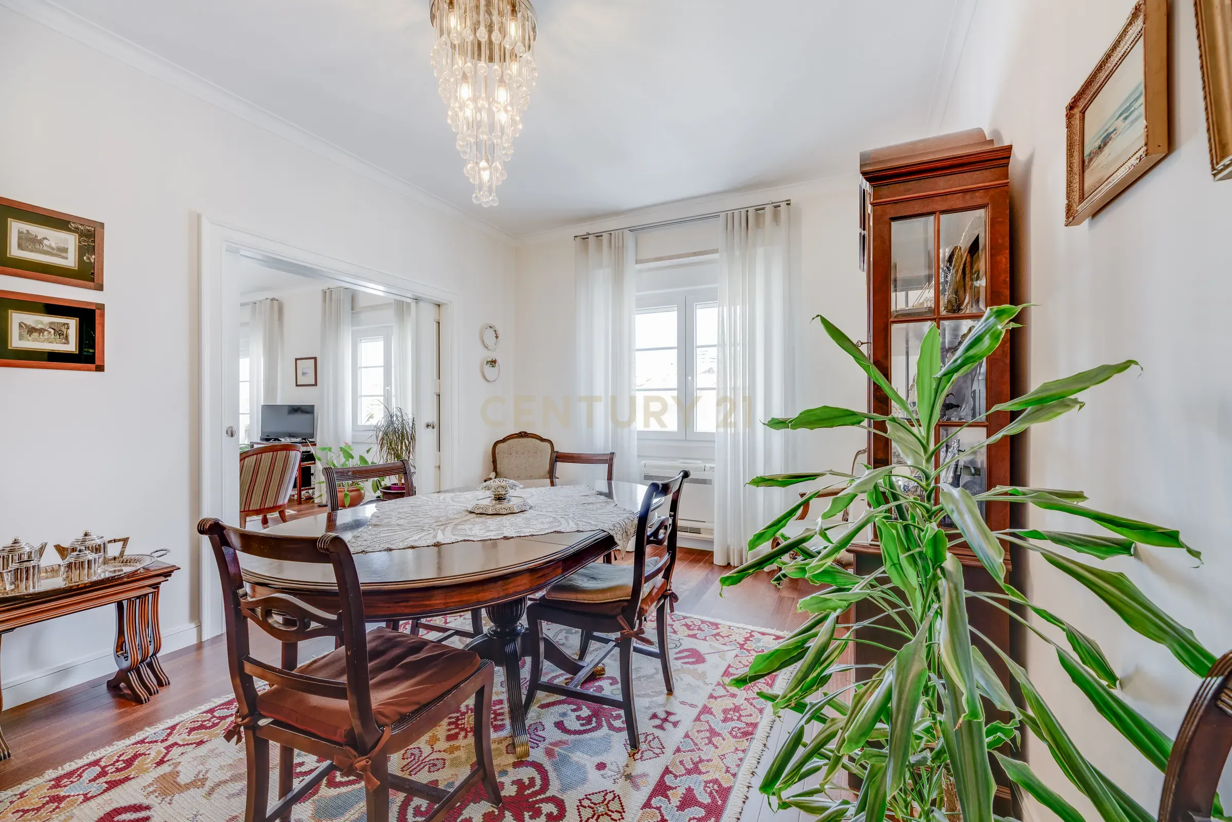 Apartamento T2+1 totalmente renovado – Modernidade, conforto e localização privilegiada - Image 8