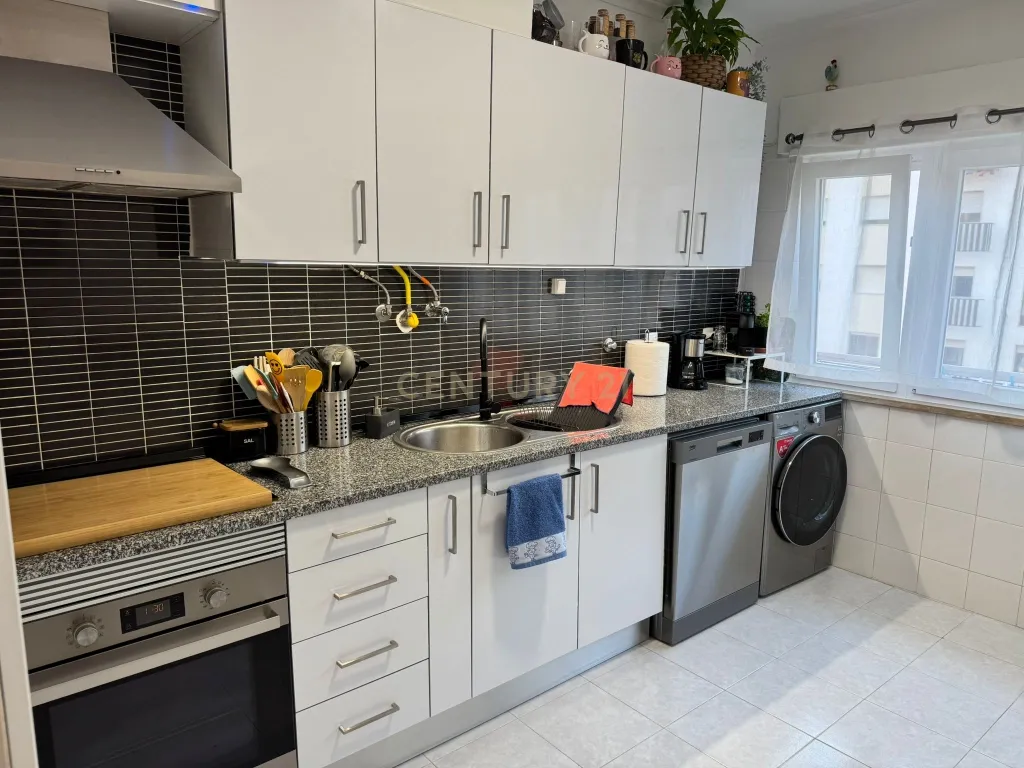 Apartamento T2 Rio de Mouro - Image 7