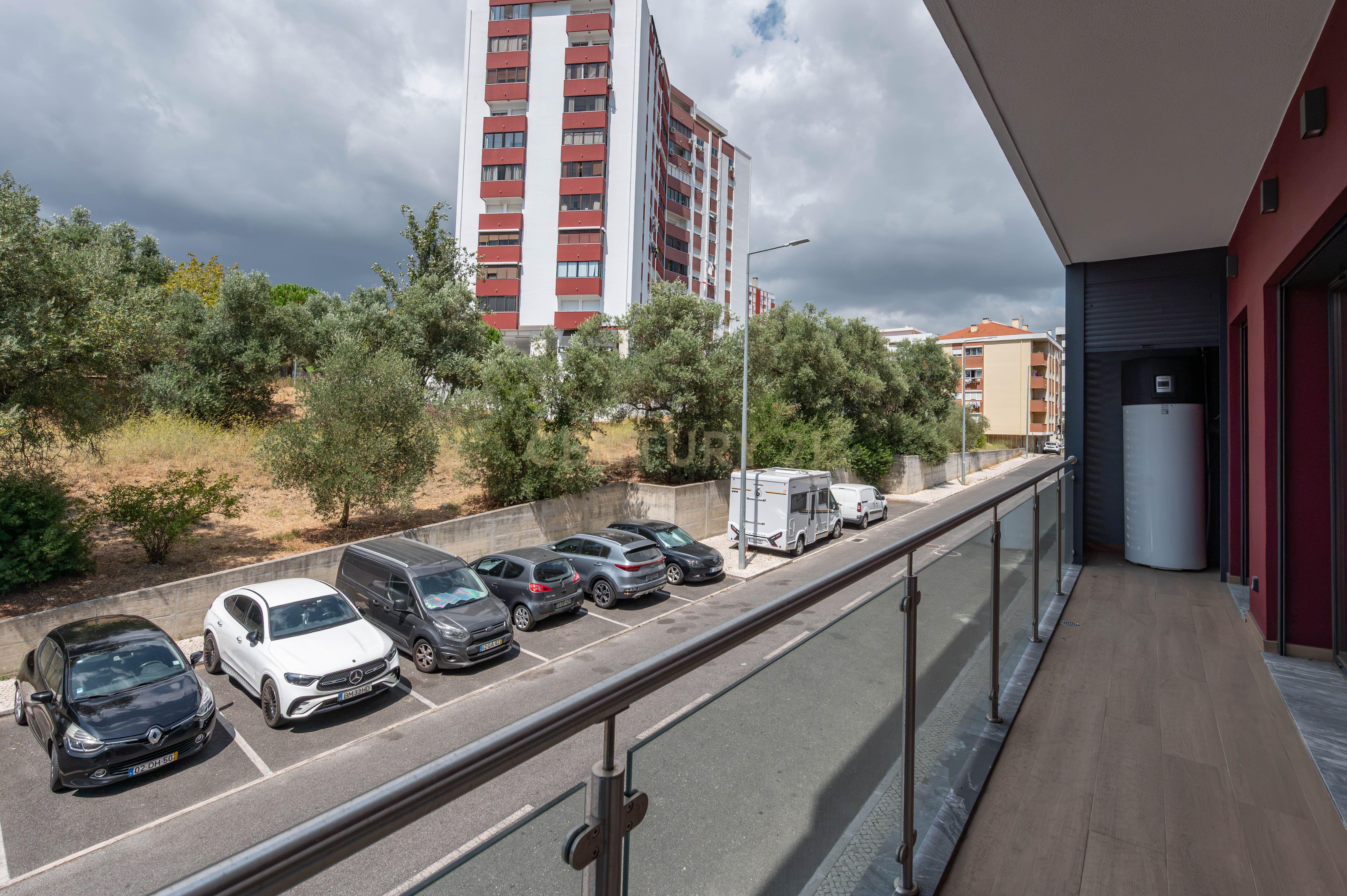 Fotografia 9 de T3 com vista rio, box para 4 carros | Póvoa de Santa Iria