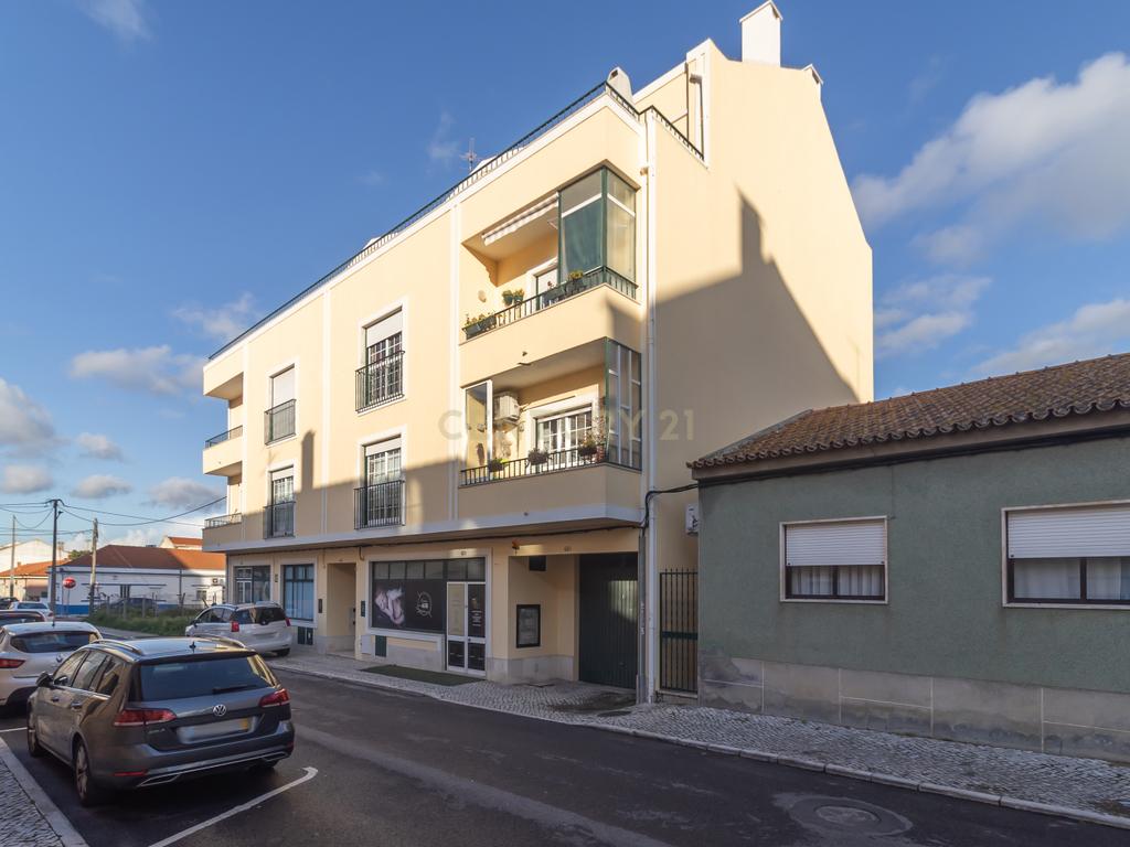 Garagem Box Fechada de 28m² – Bairro da Cascalheira, Pinhal Novo - Image 7