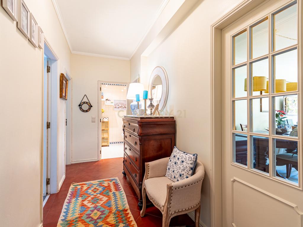 Apartamento T2 Junqueiro - Carcavelos - Cascais com varanda - Image 16