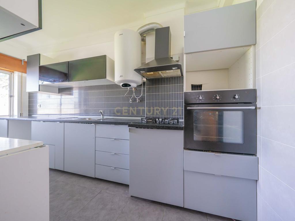 Apartamento T3, Pronto Habitar, no Padre Nabeto, Aires - Image 6