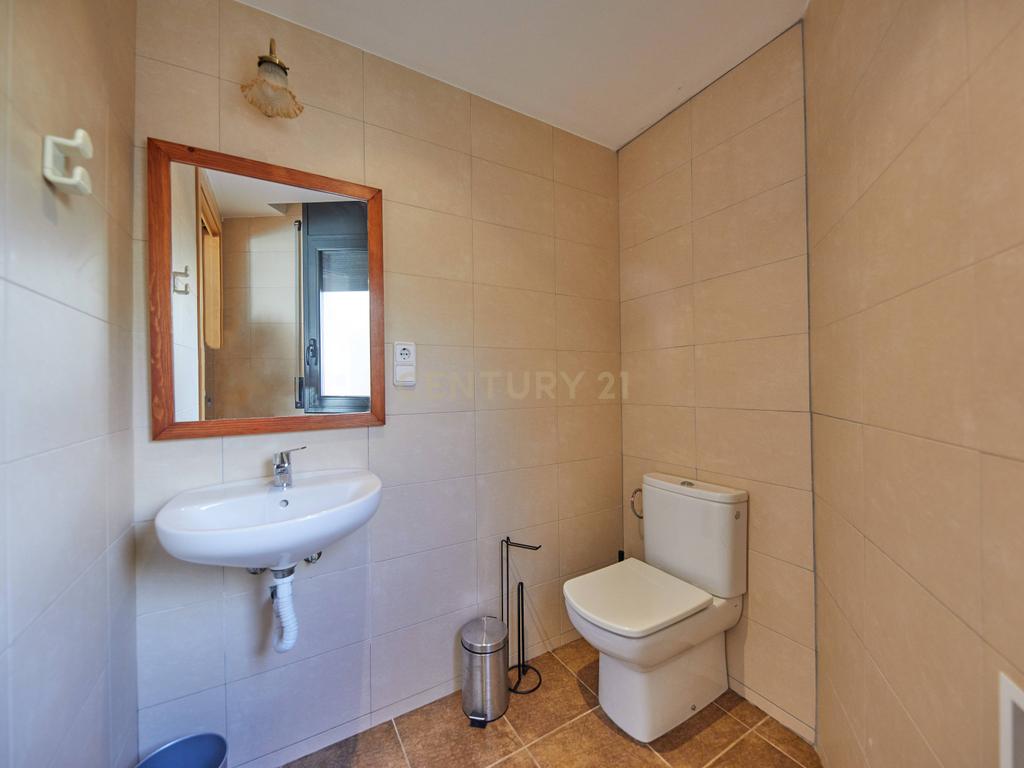  - Image 10