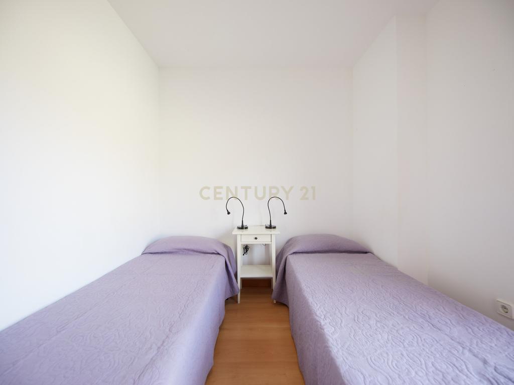  - Image 4