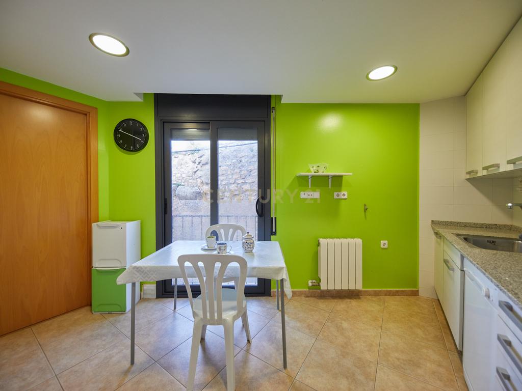  - Image 12