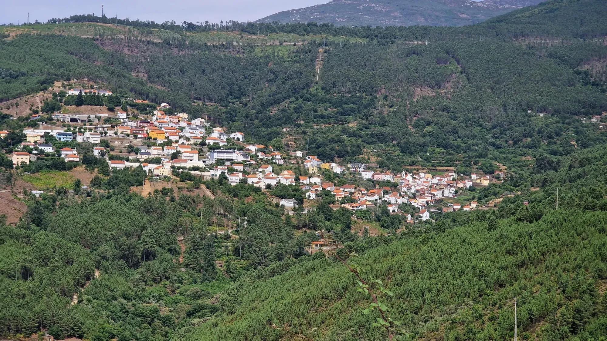 Moradia T2 em Sazes da Beira, €37.500