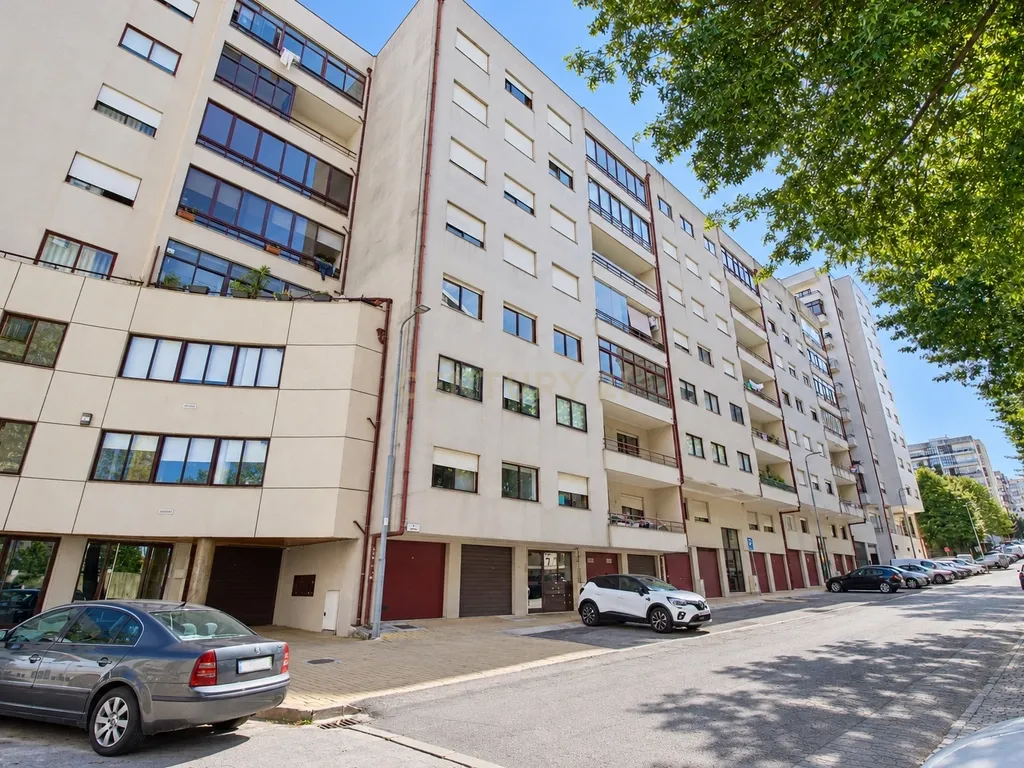 T3 com Garagem no Centro de Braga - Image 22
