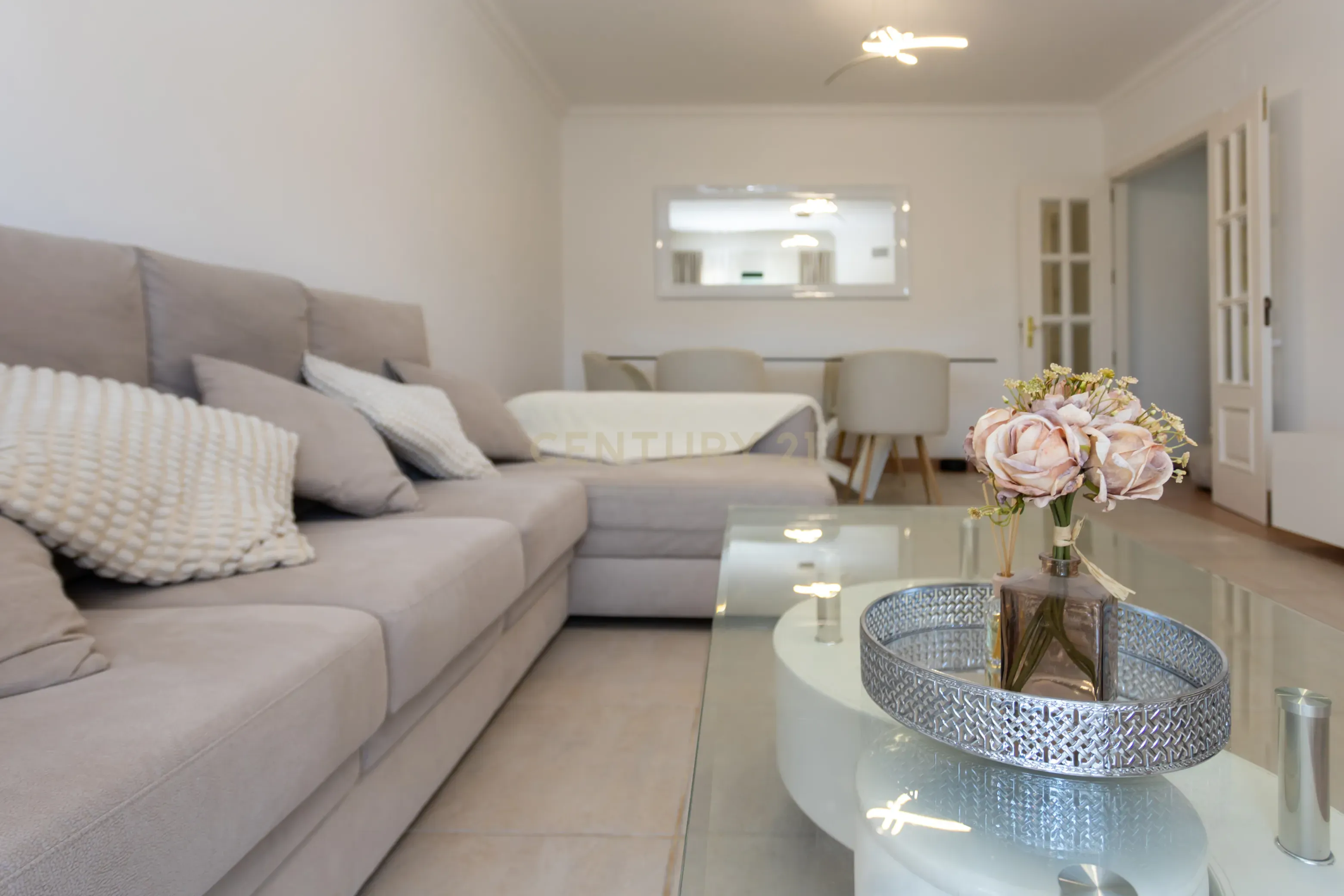 Fabuloso Apartamento T2 + garagem - Monte Belo Norte - Image 3