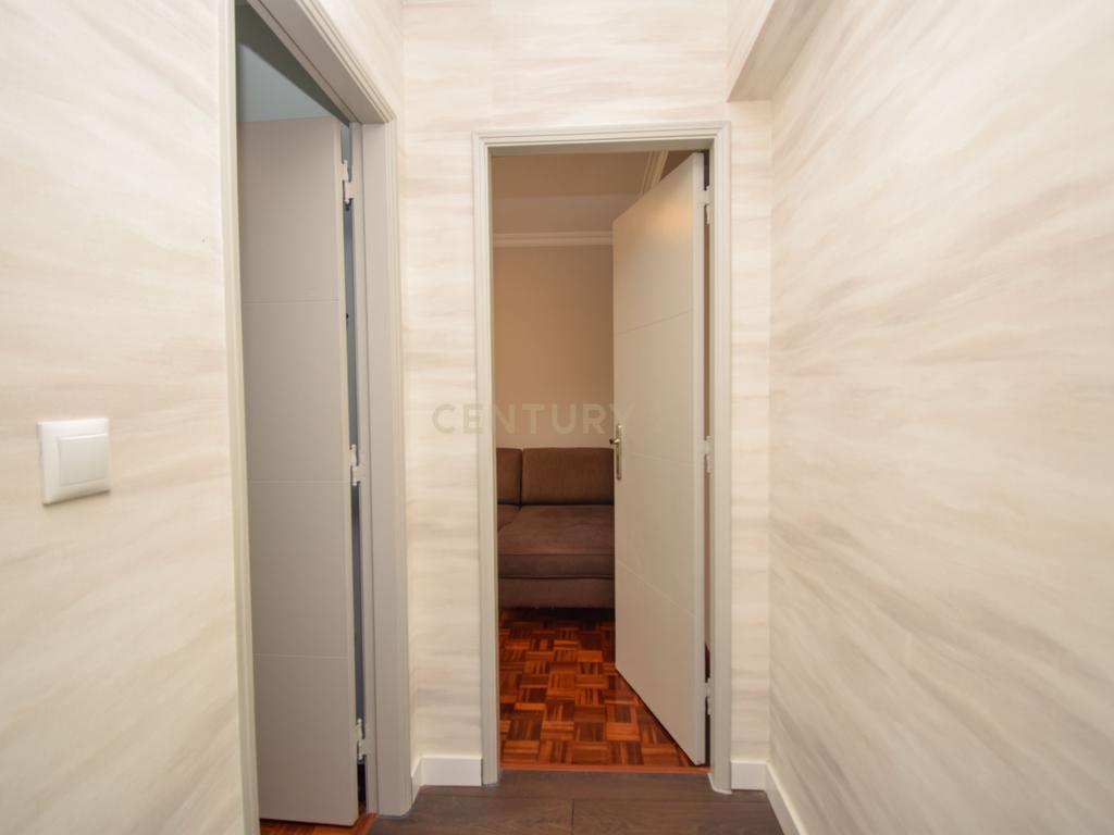 T2 totalmente remodelado em São Marcos com vista desafogada - Image 7