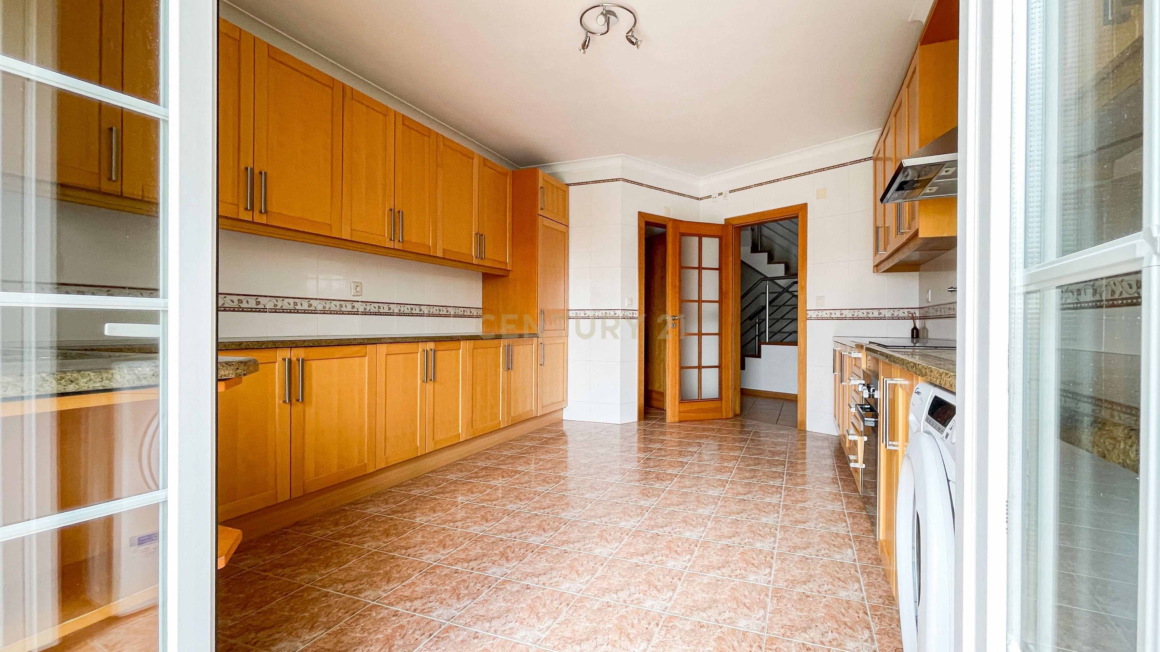Apartamento T4 Duplex Quinta da Beloura - Image 7