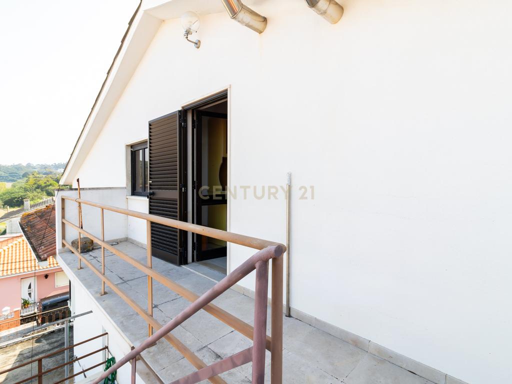 MORADIA EXCLUSIVA EM ALCOBAÇA – CONFORTO, ESPAÇO E POTENCIAL DE INVESTIMENTO! - Image 26