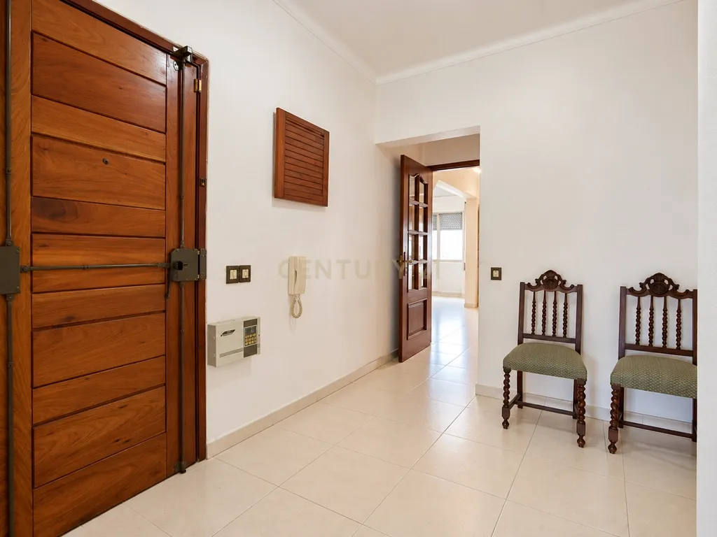 T3 no Bairro do Montalvão – Conforto, centralidade e qualidade de vida em Setúbal - Image 8