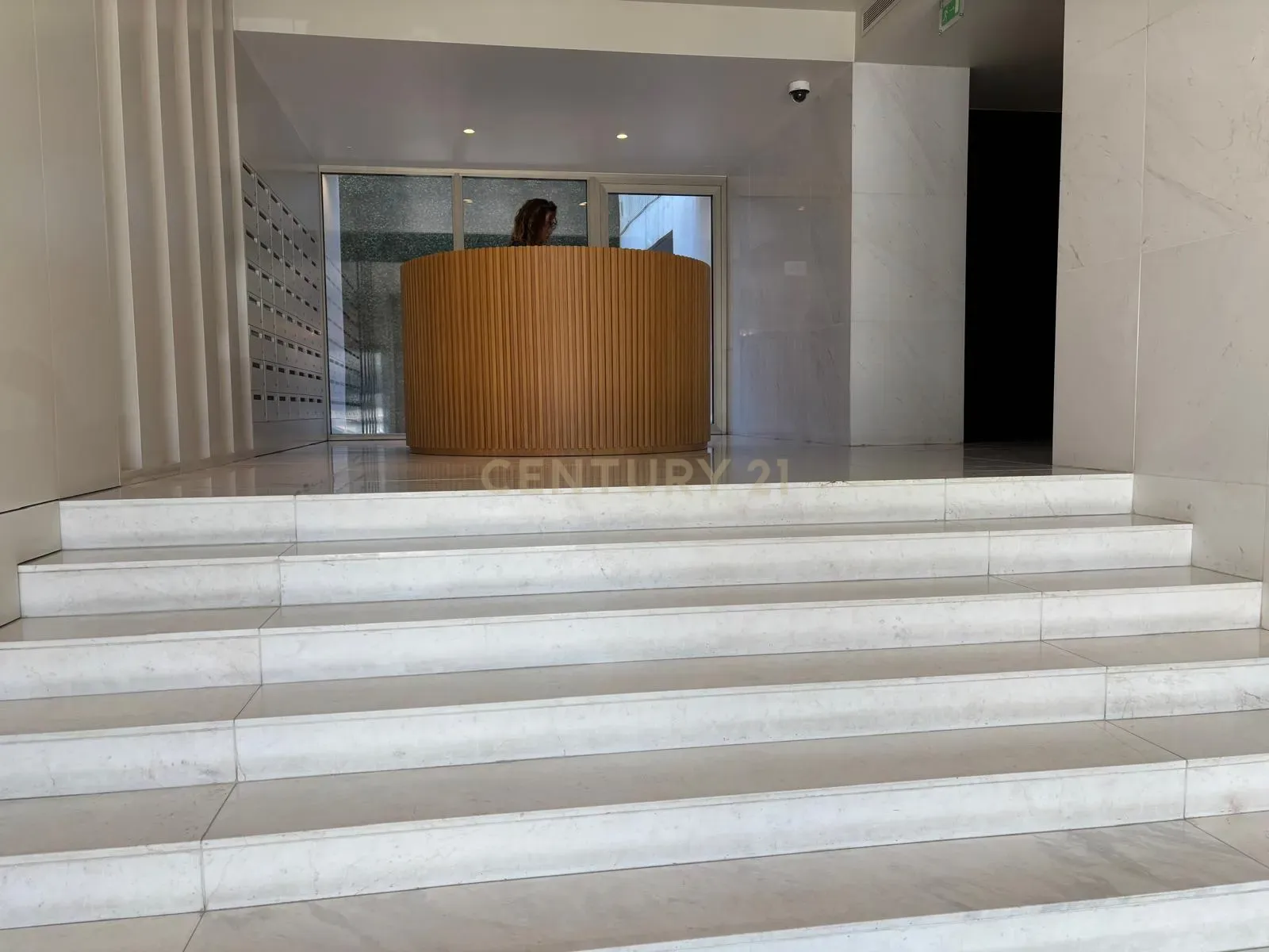 Estúdio Moderno para Arrendar em Santos – Lisboa - Image 12