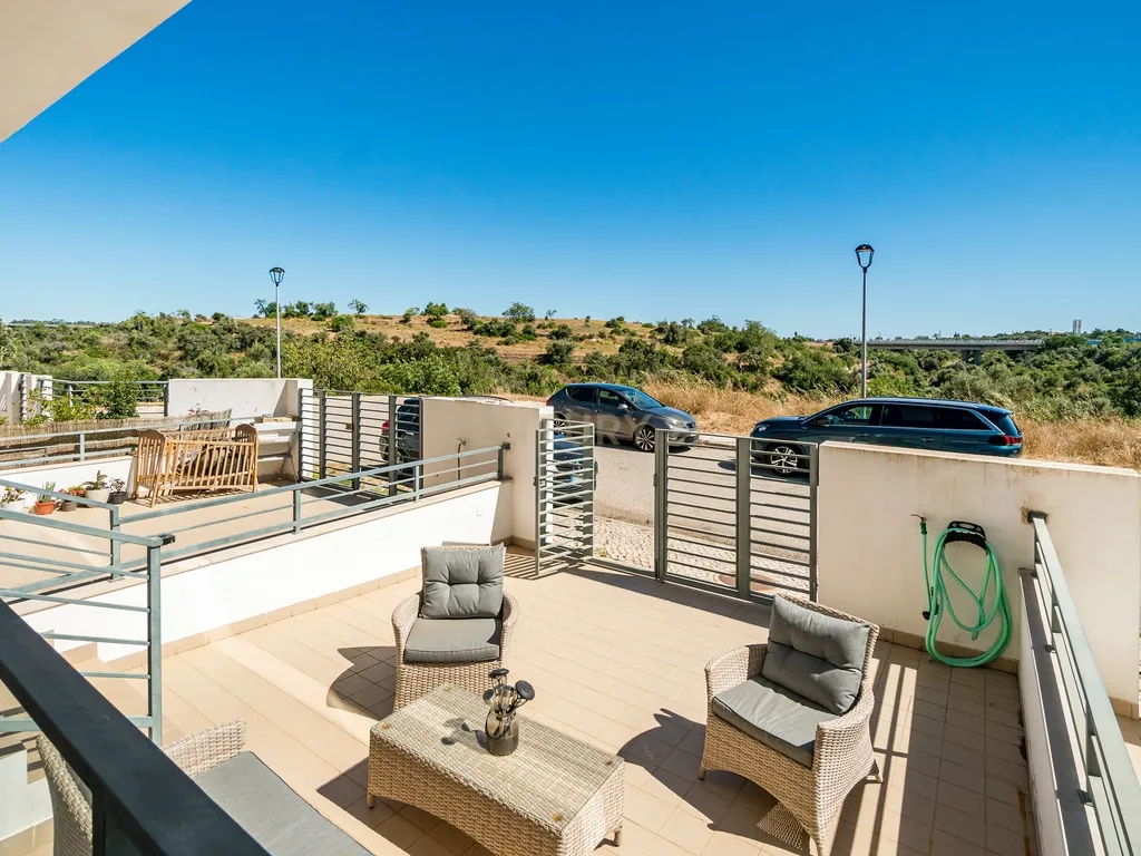 Casa Moderna em Alcantarilha, Silves - Perto de Golfe - Image 5