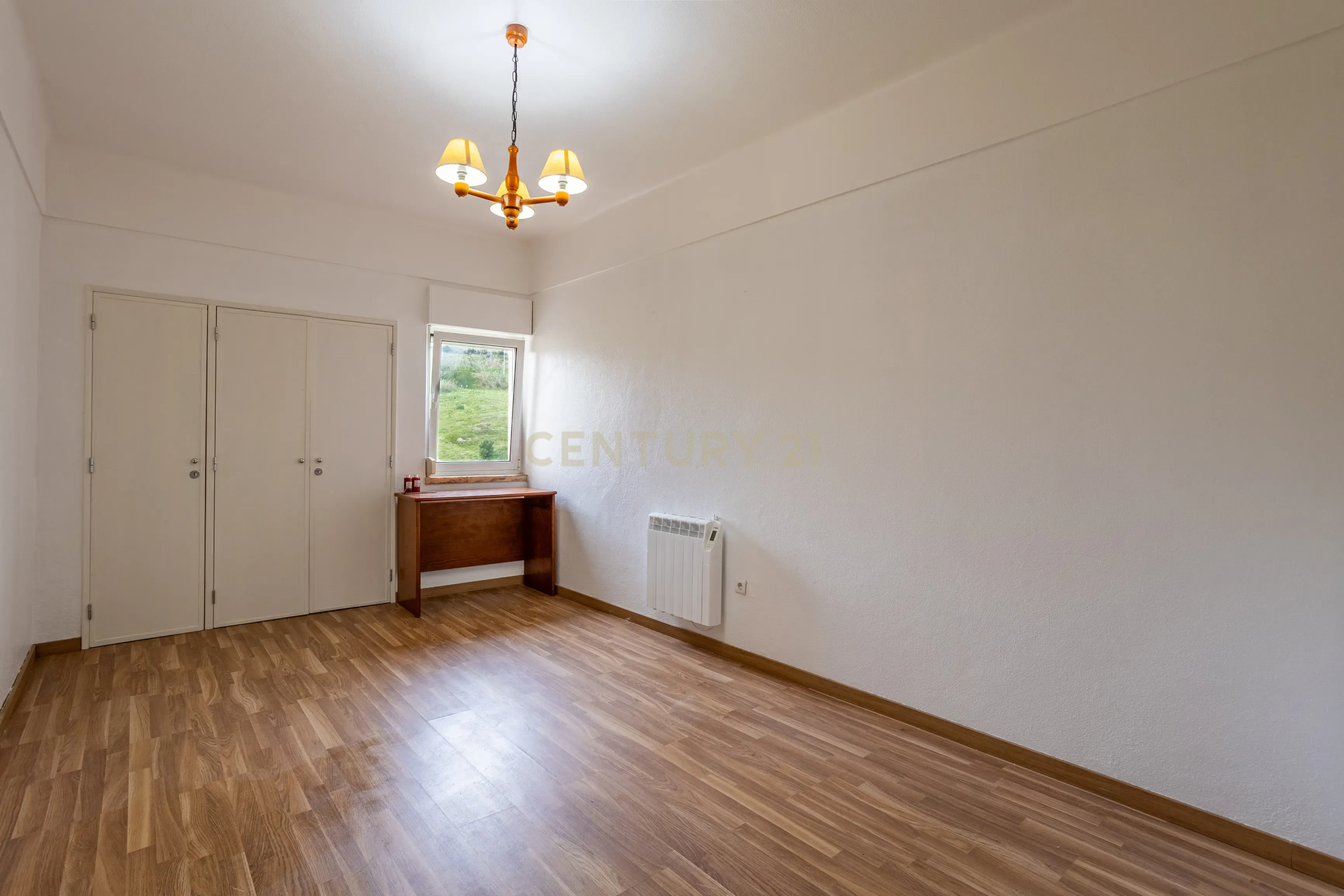 Apartamento T2 na Nazaré - Totalmente Remodelado com Vista Mar - Image 19