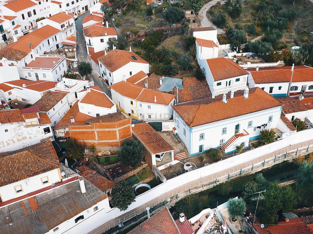 Encante-se com a Sua Nova Casa em Santana da Serra - A Paz do Interior a um Passo das Praias - Image 11
