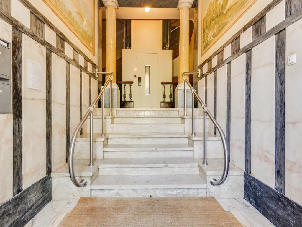 Espetacular T7 no Areeiro, Lisboa - 225m² de Conforto - Image 27