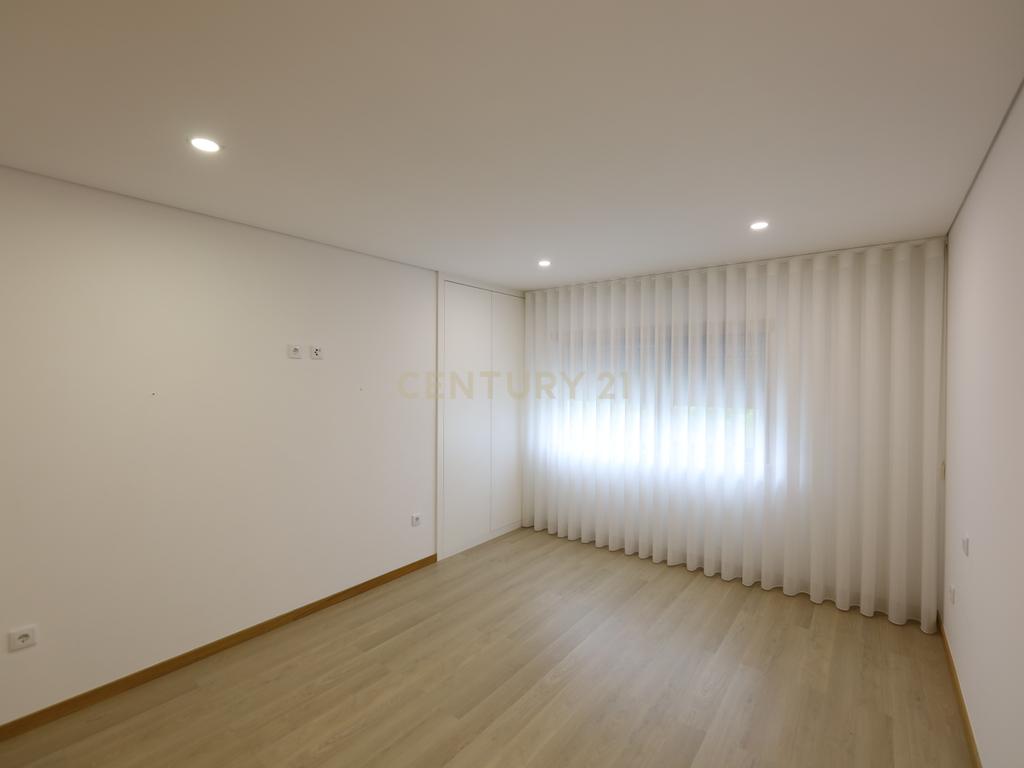 Moradia isolada em Abraveses, Viseu - Image 20