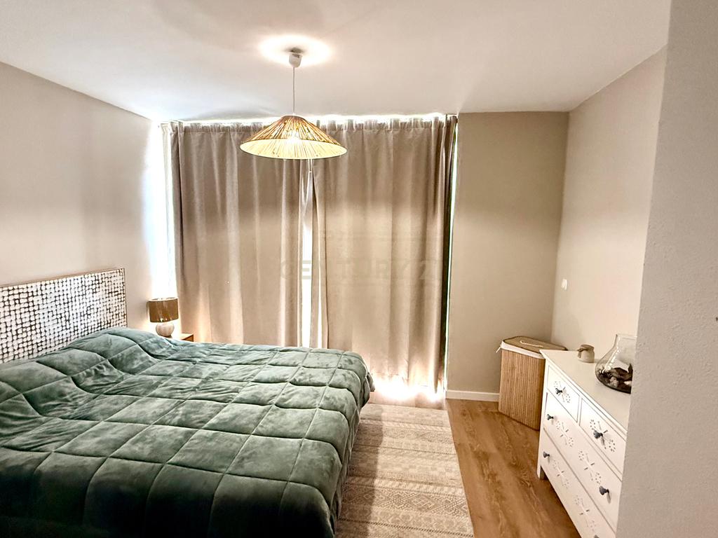 Apartamento T2 renovado em Armação de Pêra a 500 metros da praia. - Image 13