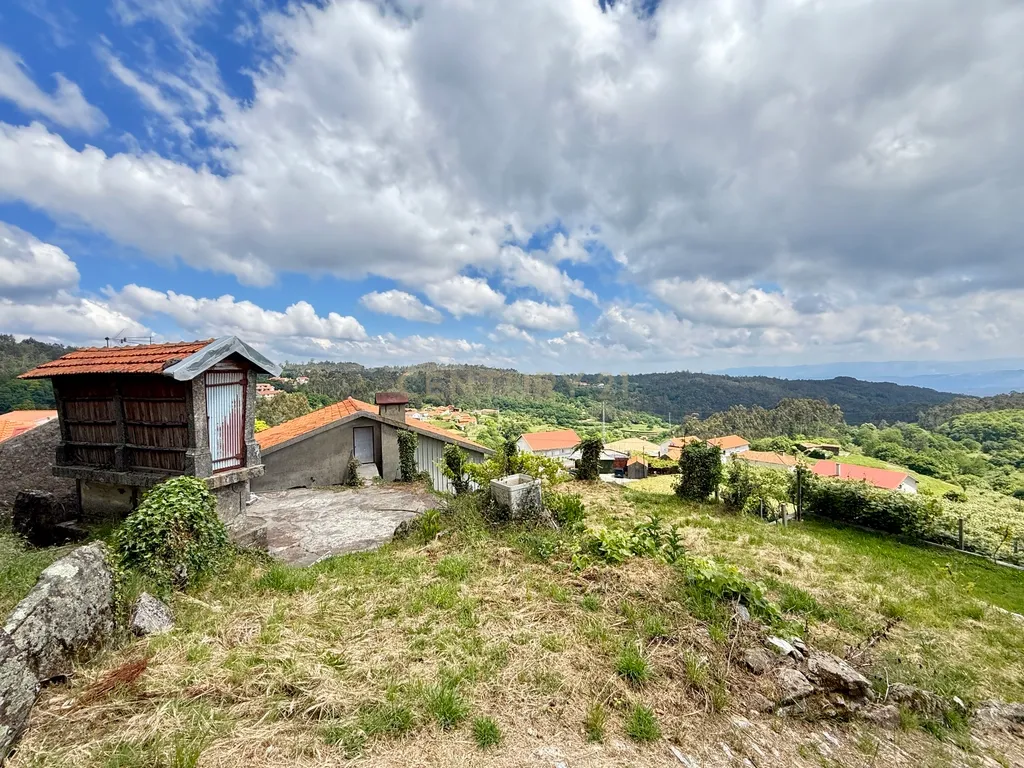 Moradia T6 Vale de Cambra (Aceita se Propostas) - Image 35