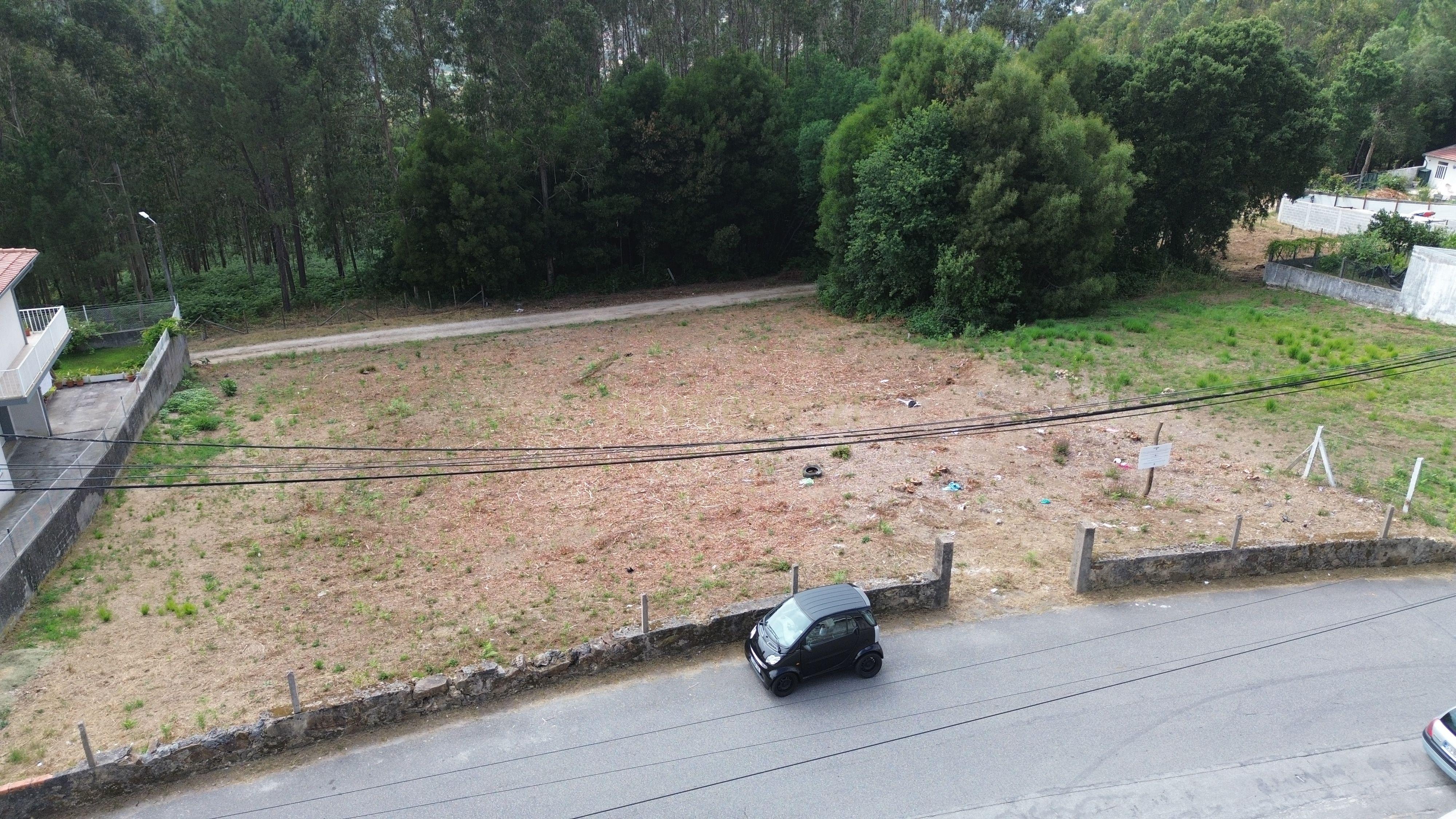 Fotografia 10 de Terreno para Construção de 3 Moradias Geminadas com Projeto Aprovado | Vista Mar