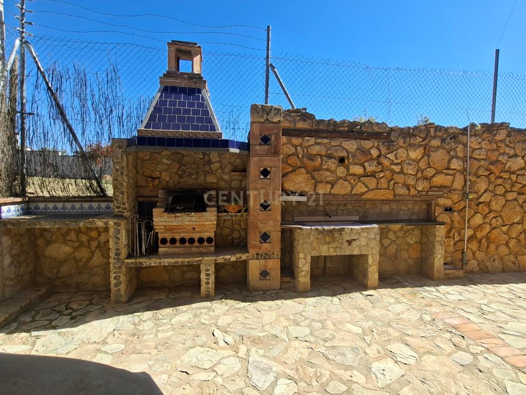 Moradia andaluza independente com piscina privada, jardim bem cuidado, cozinha exterior com churrasqueira e charme tradicional na tranquila zona residencial de Los Arroyos (Arriate), a apenas 10 minutos de Ronda e a menos de uma hora da Costa del Sol — pronta a habitar. - Image 26